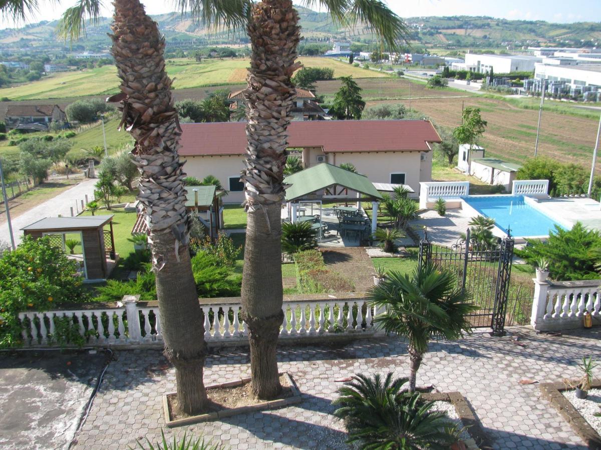 Residence Il Villaggio Del Re Corropoli Εξωτερικό φωτογραφία