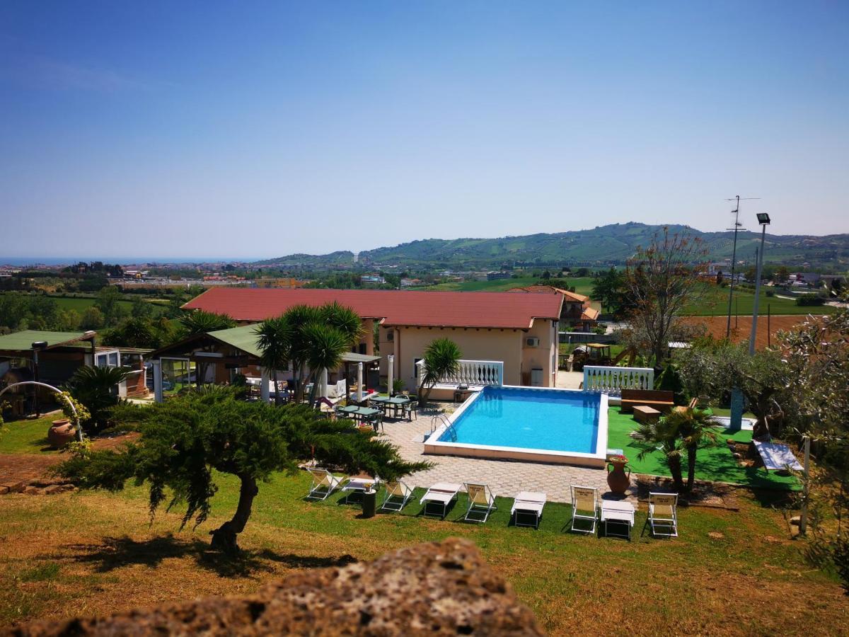 Residence Il Villaggio Del Re Corropoli Εξωτερικό φωτογραφία